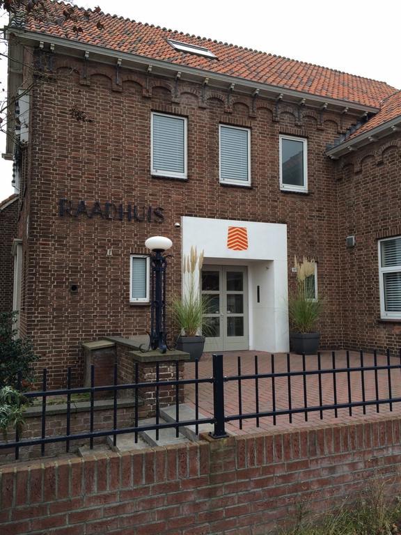 Raadhuis Egmond Egmond aan den Hoef Quarto foto